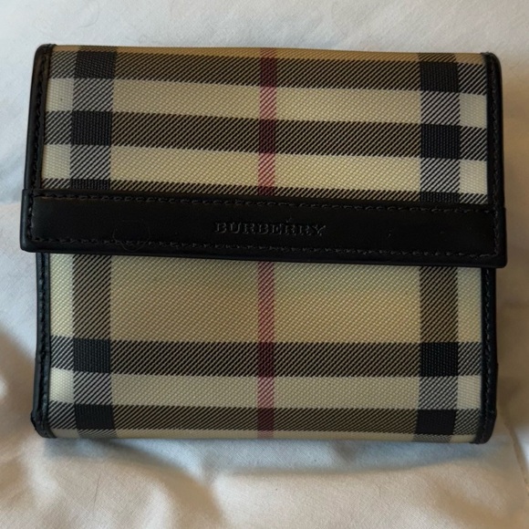 Burberry Beige and Black Check Bifold Wallet - Picture 4 of 16